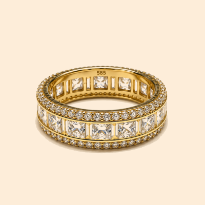 Дамски златен пръстен 14К с бели камъни Princess Cut и Round Cut 4.07 гр.